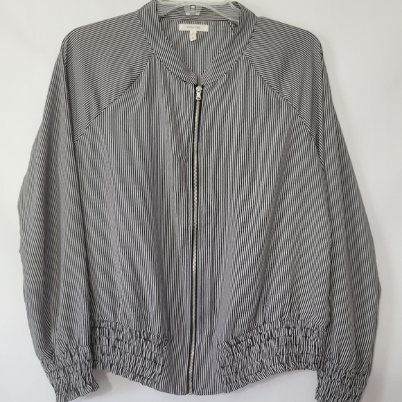 MAURICES Jacket Ladies Medium Black White Striped Long Sleeve Sheer Smocking Top - Picture 4 of 10